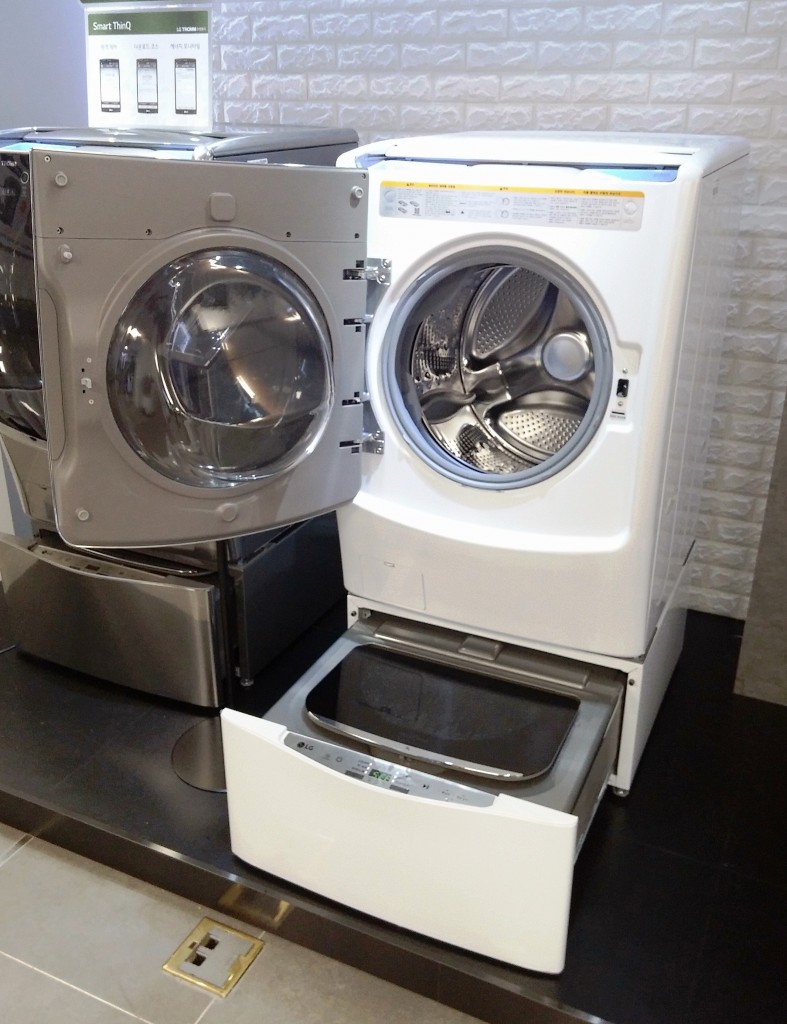 LG USHERS IN A NEW AGE OF CONVENIENCE WITH REVOLUTIONARY TWIN WASH