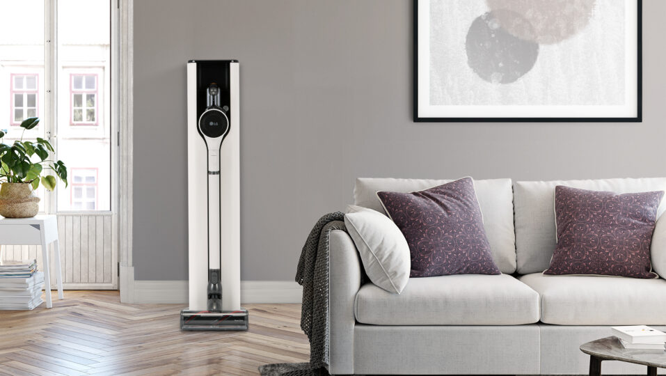 CordZero A9 Kompressor+ is placed on a charging station in the livingroom