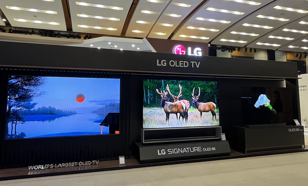 Innovation at Its Finest: 2023 TVs Complement Life for | LG NEWSROOM