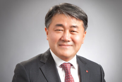 A portrait picture of Thomas Yoon, executive vice president of the Overseas Sales and Marketing Company at LG