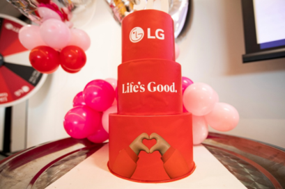 A picture of the celebration cake with LG logos