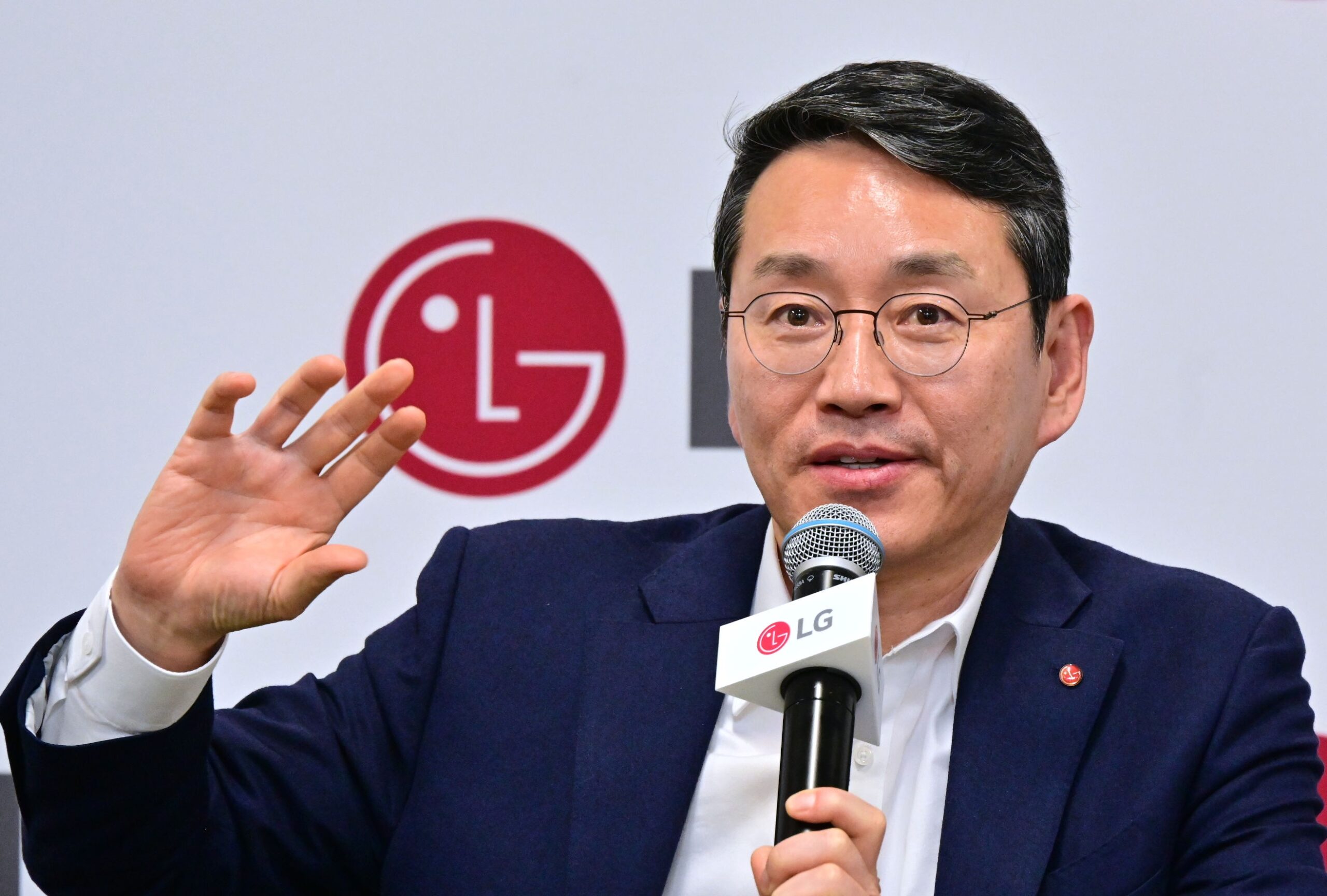 LG CEO Outlines 2025 Strategy for Structural Competitiveness and Qualitative Growth