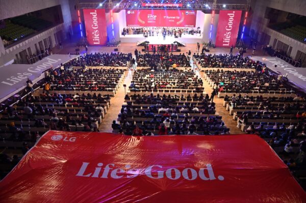 A view of the All India K-POP Contest stage and the large number of people in the audience